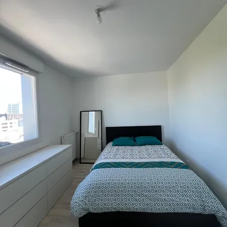 Daire T2 Cosy Proche Versailles *